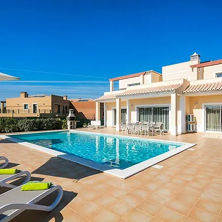 Daisy Villa *